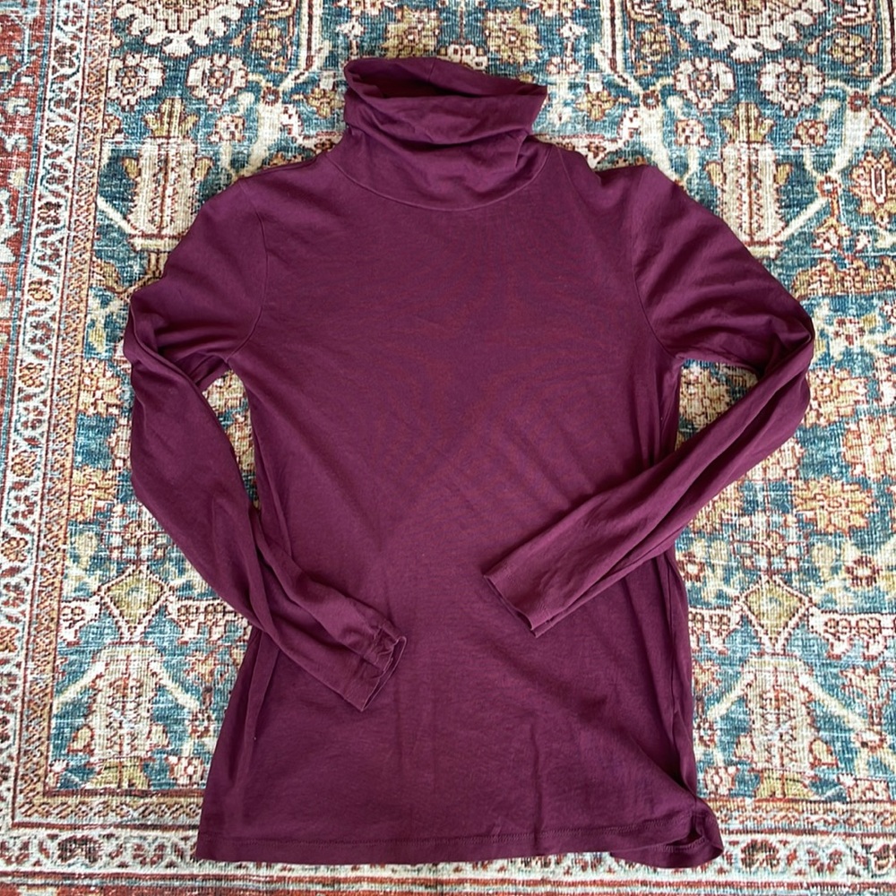 JCrew size small maroon turtleneck